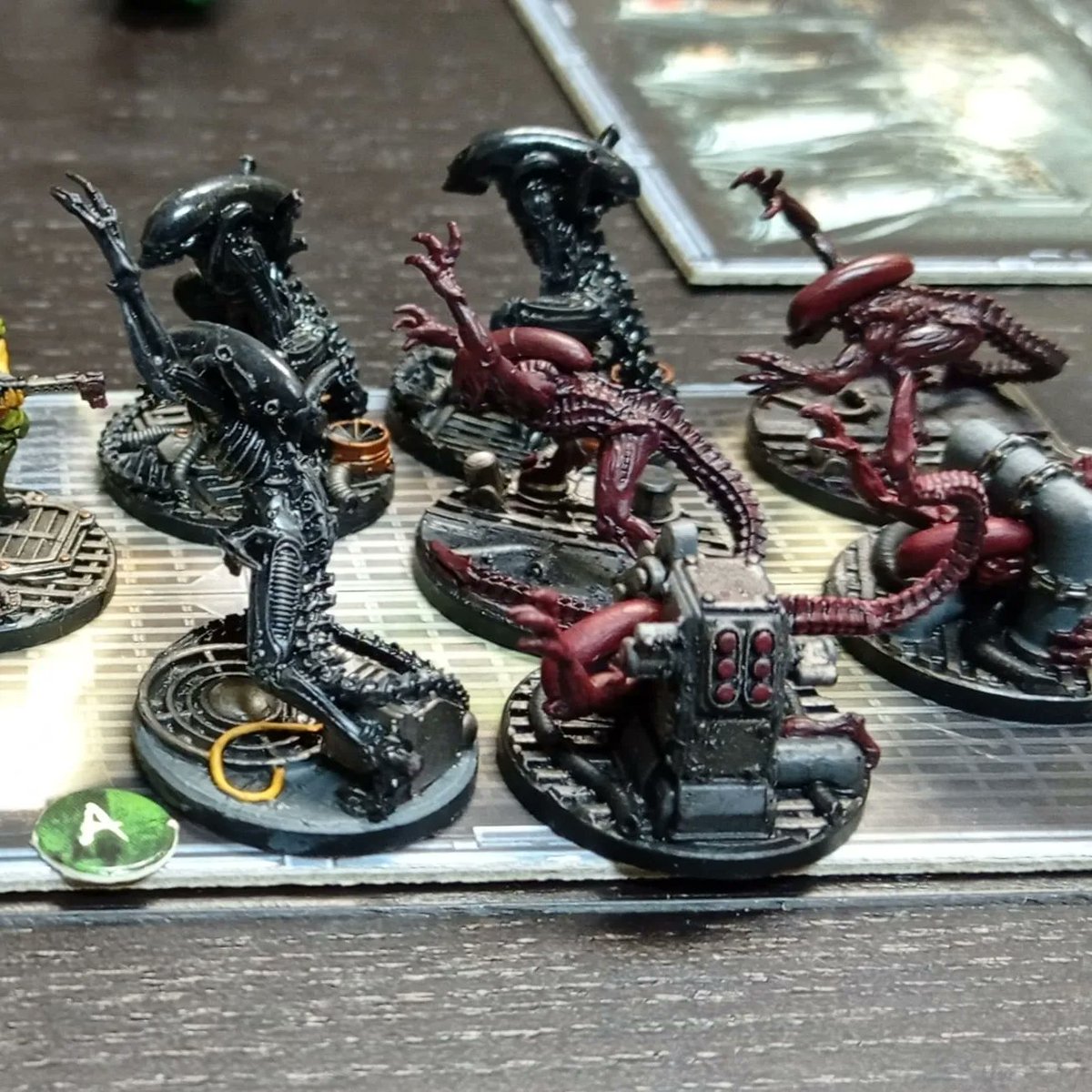 ClubDreadnought's tweet photo. Alien VS. Predator, otro juegazo.psra disfrutar en las tinieblas de la madrugada. 😏
#clubdreadnought #juegosdemesa #boardgames #alien #predator #alienversuspredator #scify https://t.co/t7kIJvHo0G