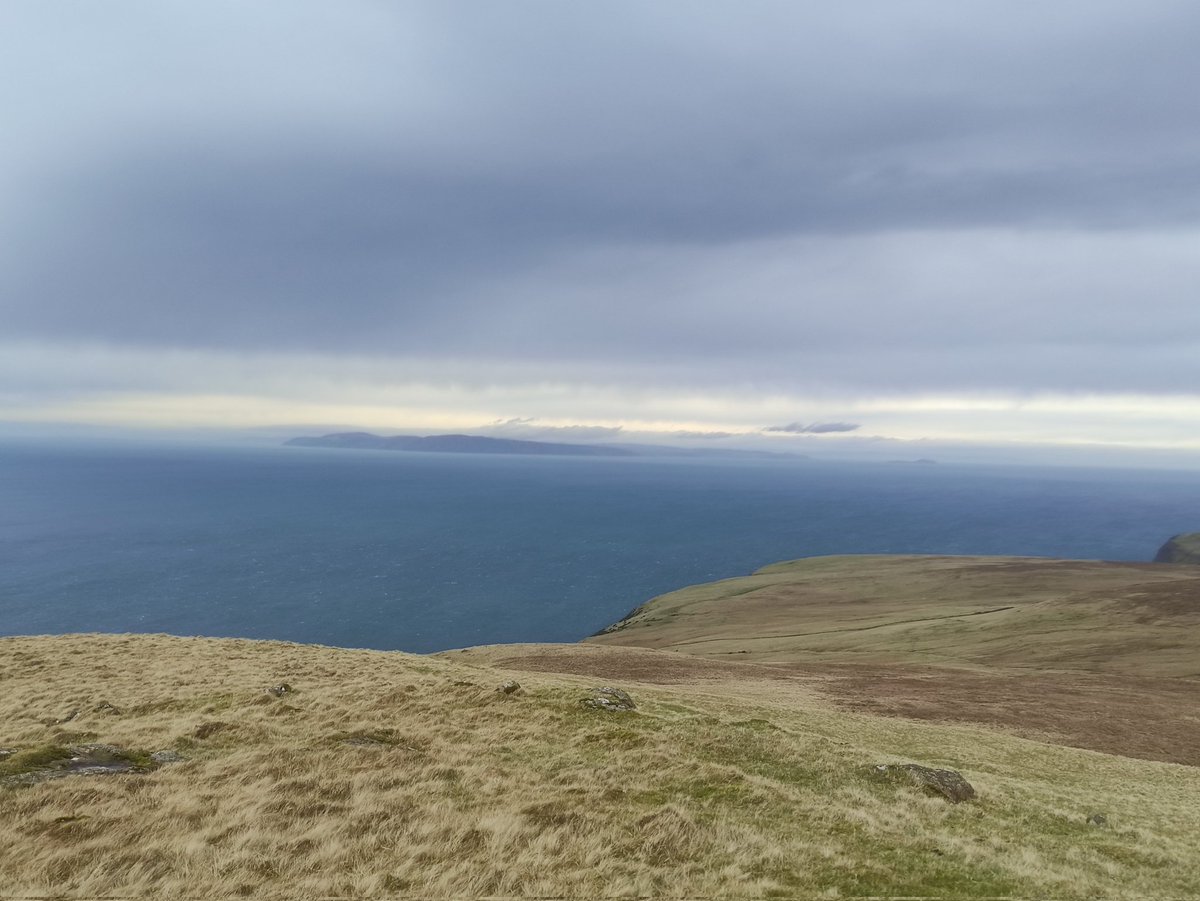 glens_runners's tweet photo. Up the #spudrun π₯ and on to the cairn at Carneil this morning for a view across to the Mull of Kintyre. Worth the wet feet π
#mountainrunning
#glensofantrim https://t.co/dyCXWqE5rs