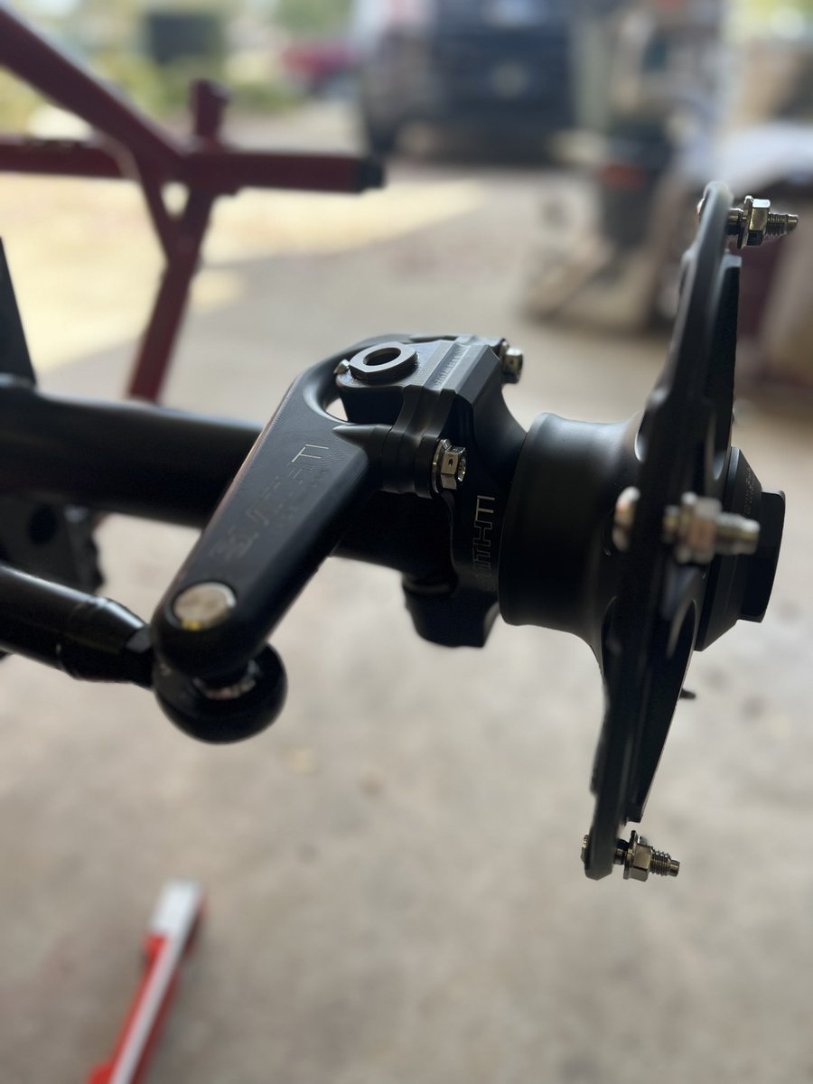 These new <a href="/SmithTitanium/">SmithTitanium</a> Hubs, spindles, and steering arms are amazing! #smithti #runtrue