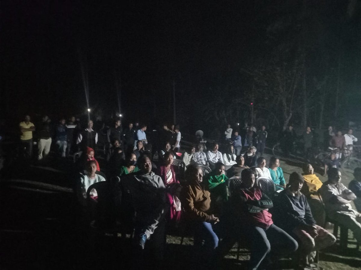 AAP4Assam's tweet photo. আজি সন্ধিয়া বৰপেটা জিলাৰ সৰভোগ সমষ্টিত অনুষ্ঠিত হোৱা 'আপ’ৰ যোগদান কাৰ্যসূচীত BJP, CPIM, Congress দলৰ ১০০ তকৈ অধিক সক্ৰিয় সদস্যই আম আদমি পাৰ্টীত যোগদান কৰে।
#AAP4Assam #JoinAapAssam https://t.co/fQDi49nCL0