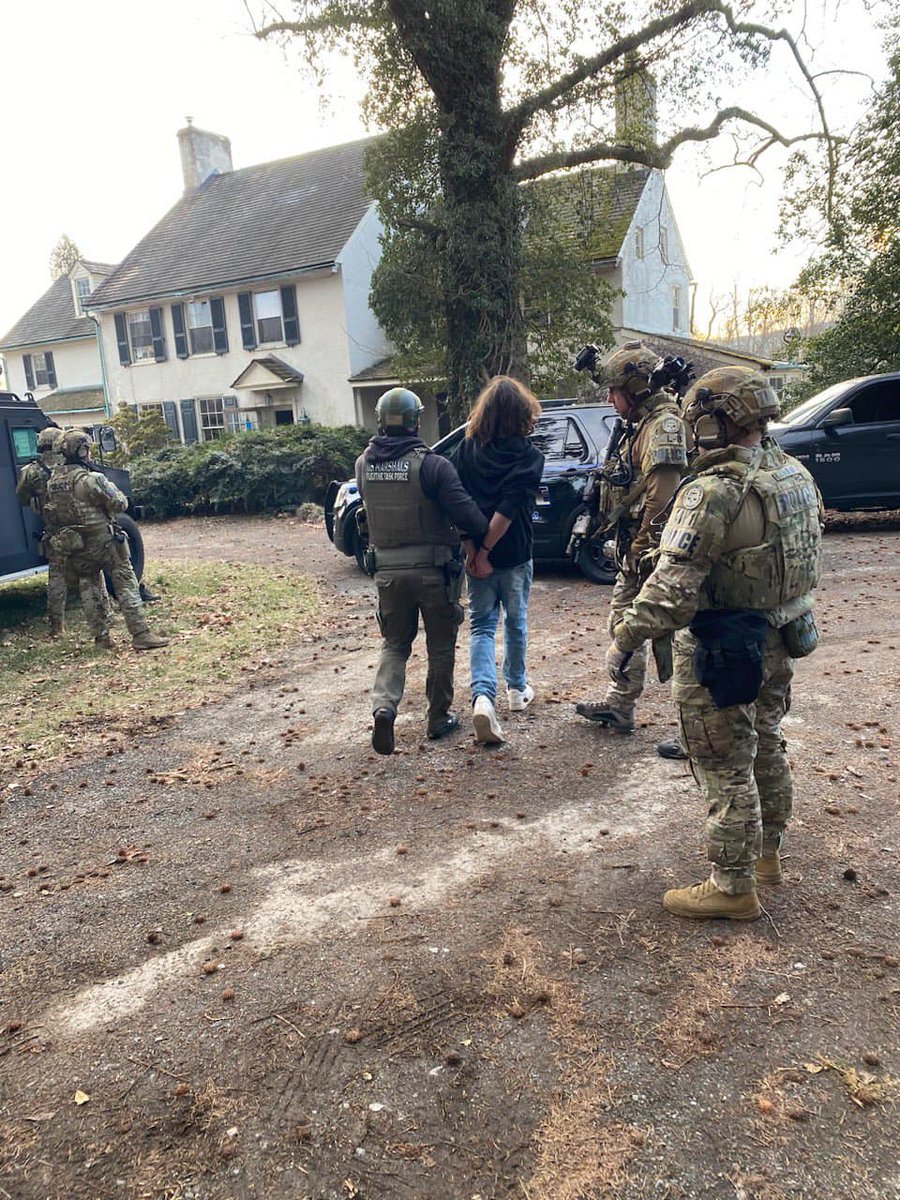 ACinPhilly's tweet photo. Throw this punk under the jail! Miles Pfeffer arrested in Buckingham Twp., Bucks County for the killing of Temple University officer, Chris Fitzgerald.

Pfeffer was taken into custody using the fallen officer's handcuffs.

#TempleUniversity #Philadelphia #ChrisFitzgerald #Temple https://t.co/Hi5v1B2uQk