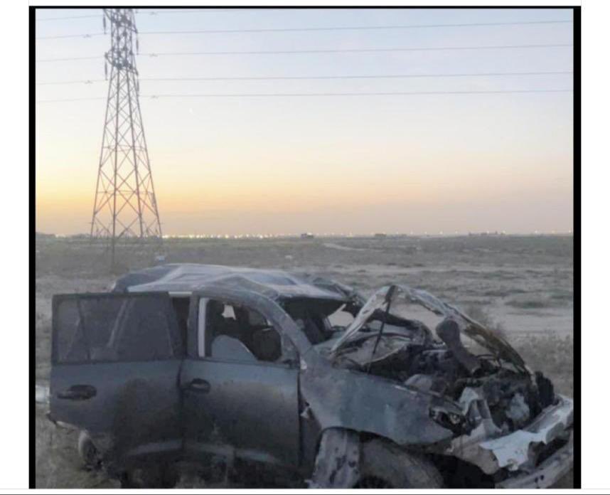 الى الاجهزة المختصة 

تحية طيبة وبعد 

مسلحين بسيارة مرسيدس طاردت واصطدمت بشكل متعمد بسيارة جيب بها ٣ شبان بشاليهات جليعة يوم الخميس ، والى الآن لم يتم القبض عليهم بالرغم من تزويدكم برقم السيارة

هل يعقل هذا؟
.
مرفق صورة احد الضحايا الثلاثة "ضاري الضبيب" الذي يرقد بغيبوبة حالياً