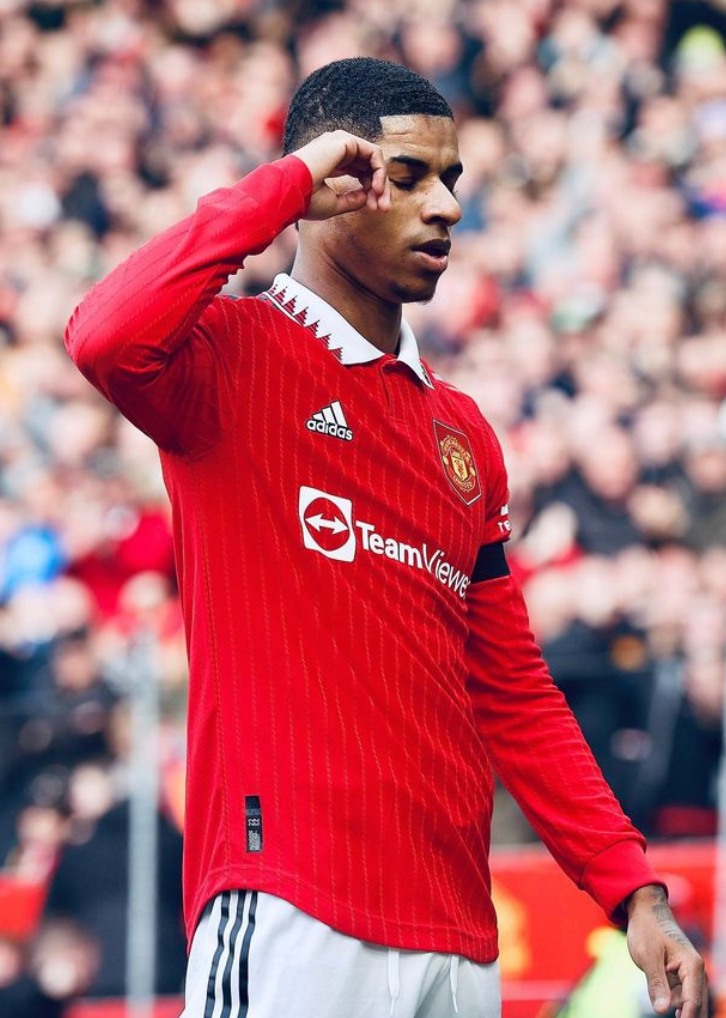 InvictosSomos's tweet photo. Este señor lleva ¡¡16 GOLES!! en sus últimos 17 partidos disputados con el Manchester United. El mejor jugador desde que finalizó el Mundial. Marcus Rashford está IMPARABLE. https://t.co/S2v7u1Eaw1