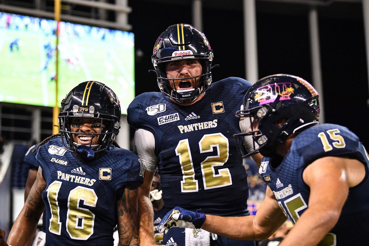 PantherFBnews's tweet photo. 185 Days until Panthers football 🏈 #PawsUp 🐾🔥 https://t.co/7EAGTEslkE