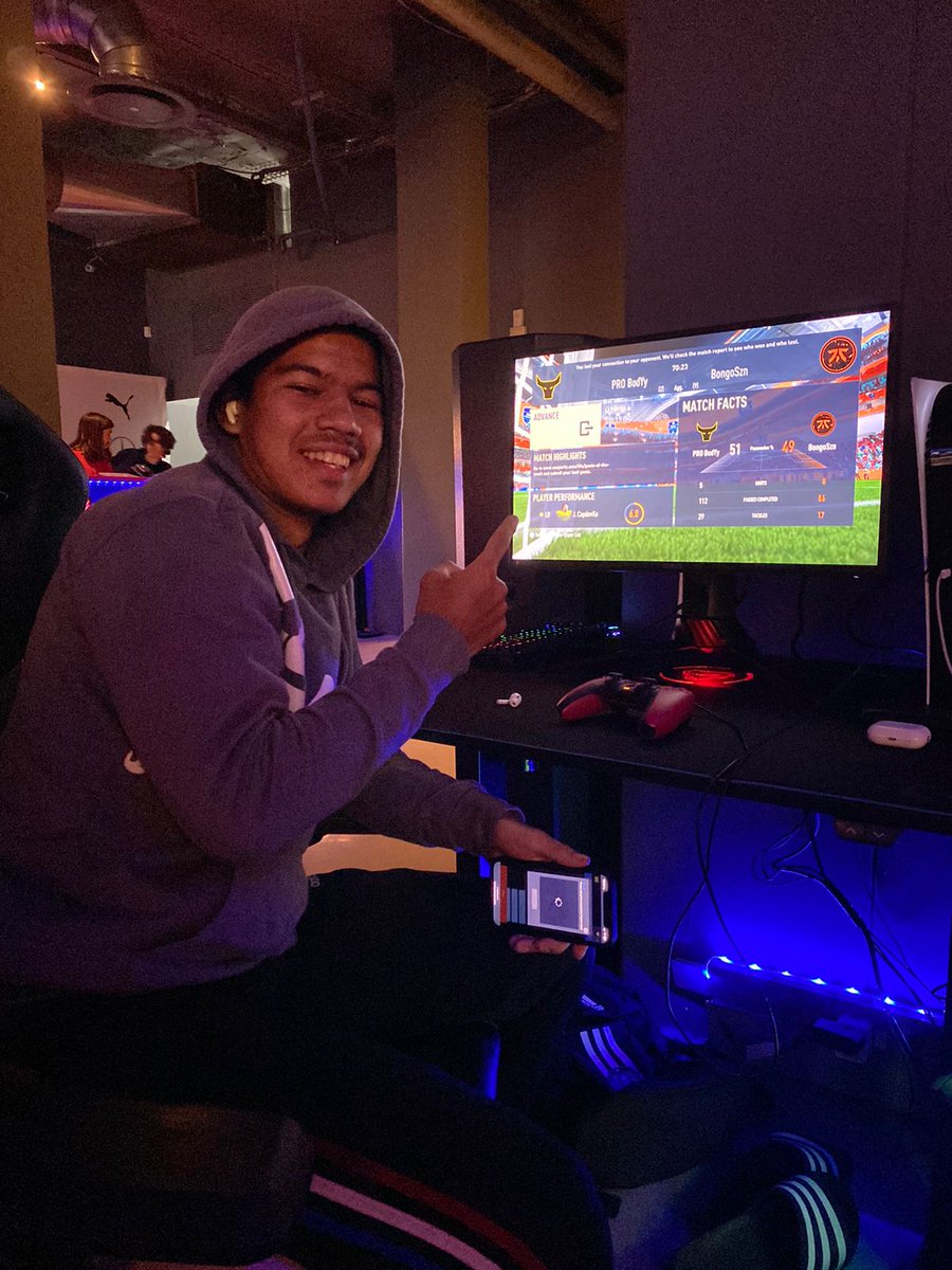 Pirates eSports tweet media