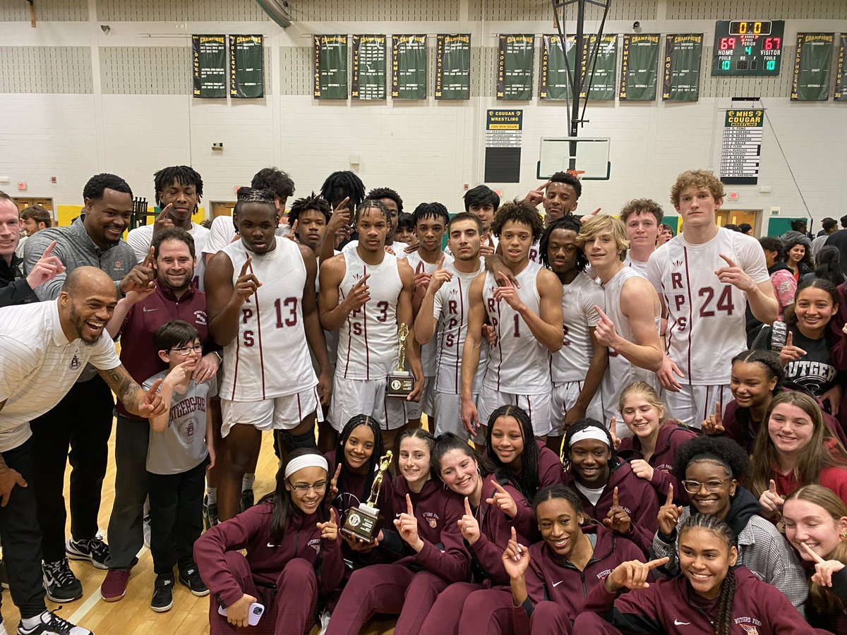 CoachMattBloom's tweet photo. How it started ➡️ How it finished

Incredible 11-0 run in the final 84 seconds to secure the Somerset County Championship 🏆 I love this team!!! 

And congrats to @RutgersPrep_GBB on their SCT 🏆 &amp; 3-peat. Go Argonauts!

#RPS📚🏀 https://t.co/BpGdGM03YX