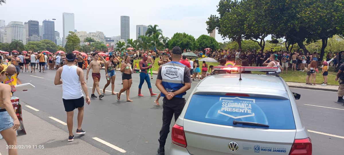 SegPresenteRJ's tweet image. 🎉  Vai para o Bangalafumenga? Então pode contar com os agentes do Aterro Presente.

#Carnaval #Bangalafumenga #Aterro #SegurançaPresente
