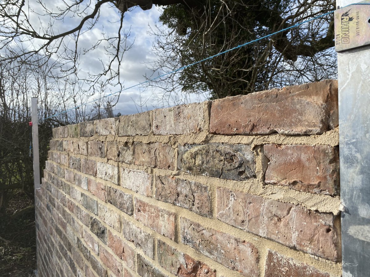R_WBuilding's tweet image. #Bricks older than the hills. Can’t beat the #reclaim brick. Reclaims and #heritagebrickwork is a speciality of ours. #lincolnshirebuilder