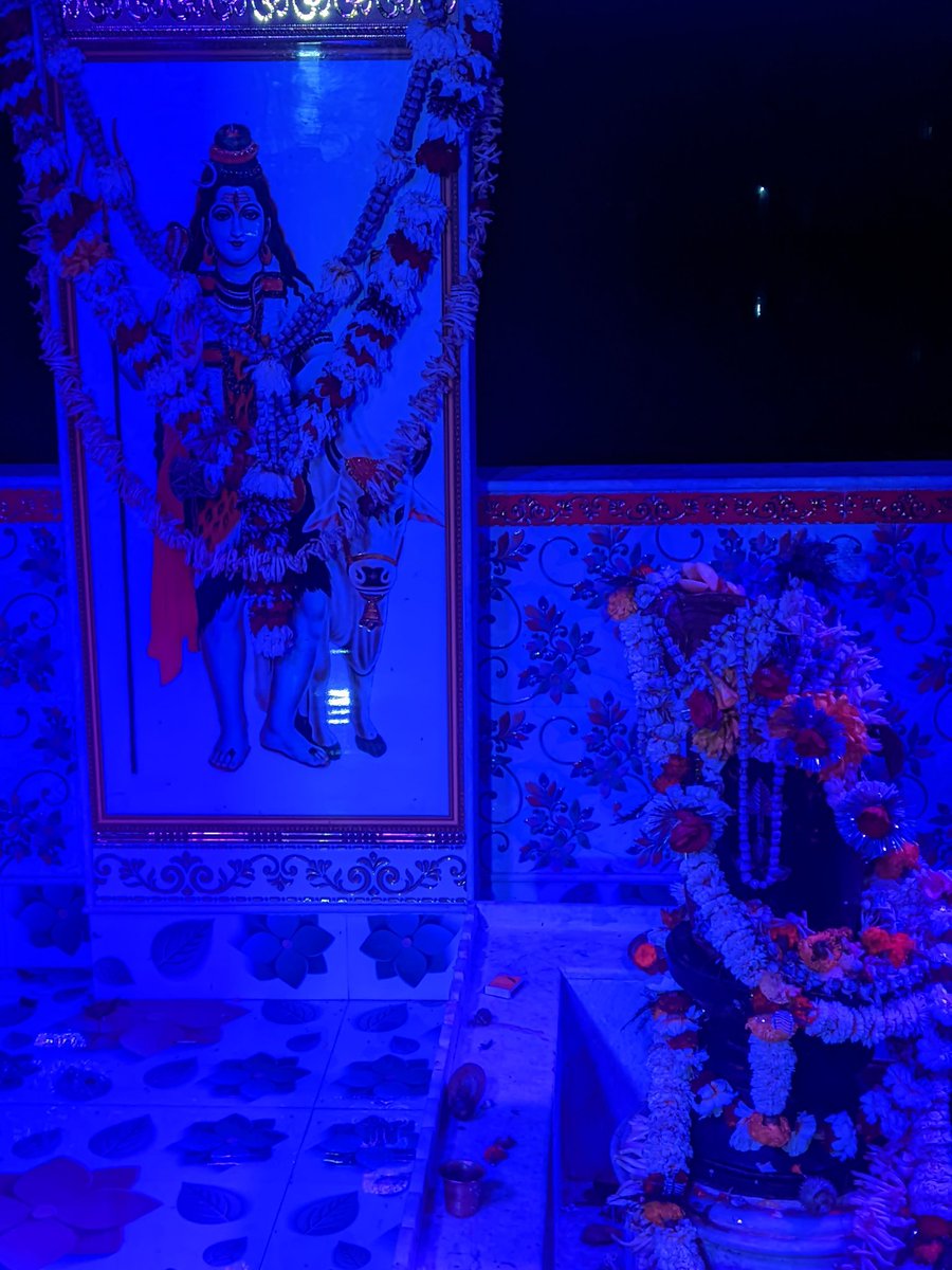 UchihaDTanmoy's tweet photo. In my Area New #Shiva Temple! My friend #pollob made itđ. https://t.co/UWOqABsaHO