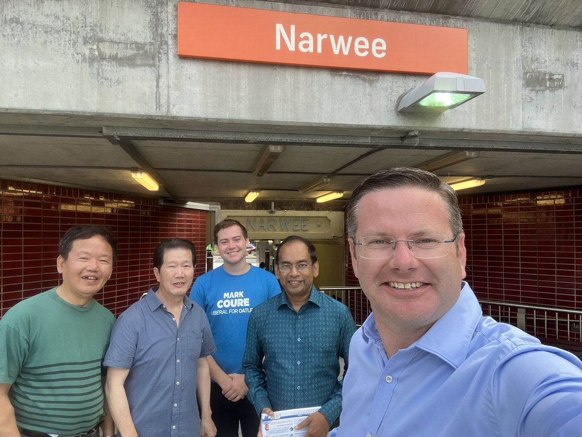 markcourelive's tweet image. Great 😊 response at Narwee 🚊 Station today with our positive plan for our local area. We’ve achieved a lot locally… we will achieve a lot more over the next 4 years. 

Local and Proud! 

Keep NSW moving forward! @Dom_Perrottet 
#deliveringlocally