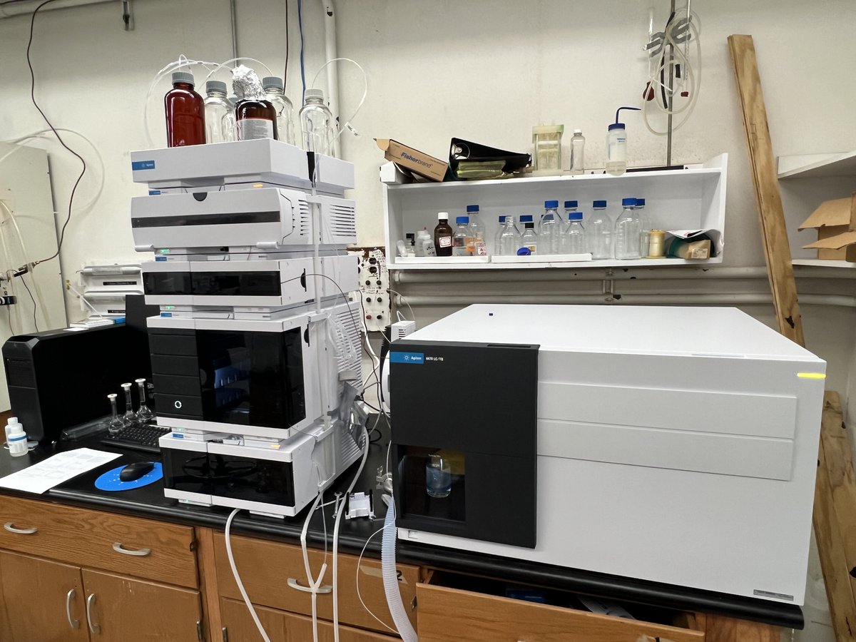 AdamWanekaya's tweet photo. I am thrilled to announce that our new toy, Liquid Chromatography Mass Spectrometer (LC-MS) from 
@Agilent has been installed. This is Great for research and teaching at @mostatechem, @CNASatMSU &amp; beyond. Thanks to R Biagioni for championing the proposal &amp; to @NSF for funding it https://t.co/gKq9J6AXik