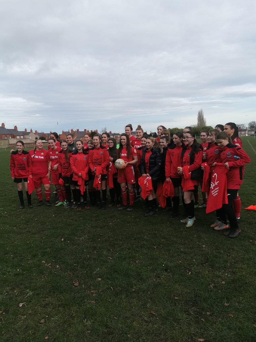 GemmaOwenWxm's tweet photo. Thank you so much to the girls from Johnstown Girls FC who were @WrexhamAFCWomen mascots and ballgirls today.
They were all fantastic and did a brilliant job!
We look forward to seeing you at our games again soon ⚽️
#supportinglocalclubs #girlsfootball
📸 Phillipa Smith https://t.co/ZQwUpRQ5k2