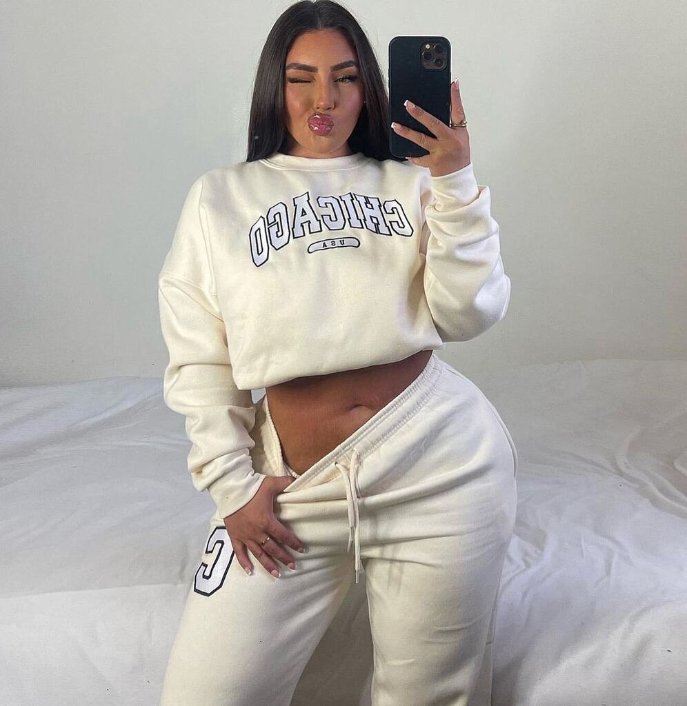 SUNDAY COMFIES ☁️

Shop all colours now available in all sizes 

#glamifyfashion instagr.am/p/Co21WGXMjrW/