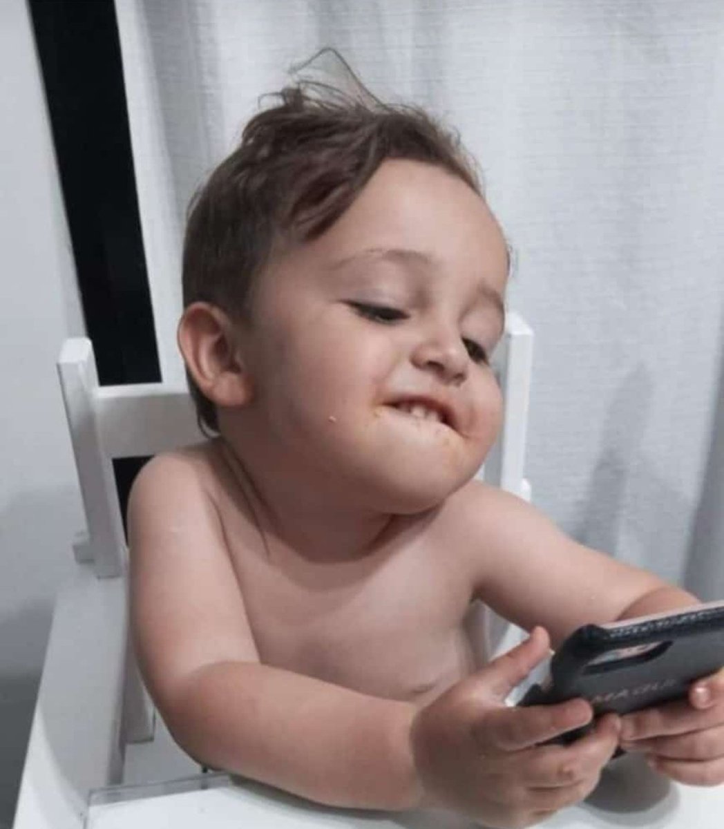 Yo viendo tus historias 😍😍😍