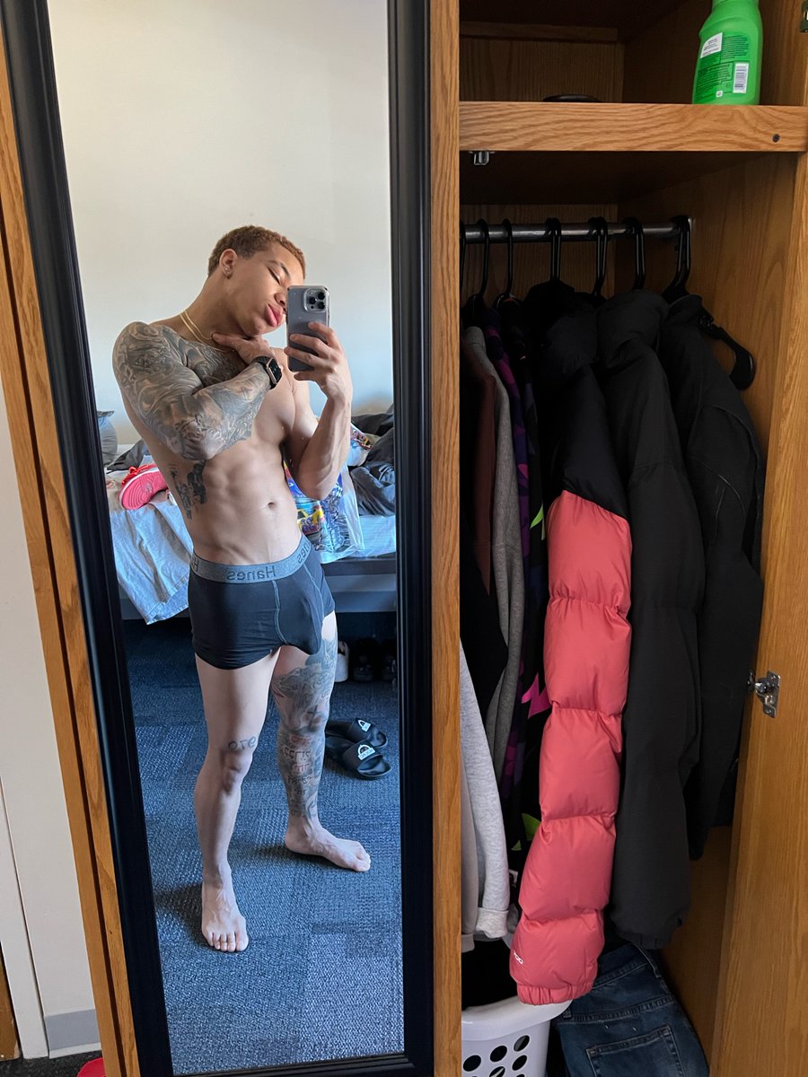 Julian Chase on Twitter: "RT @LOCUSXXL: quick look down"