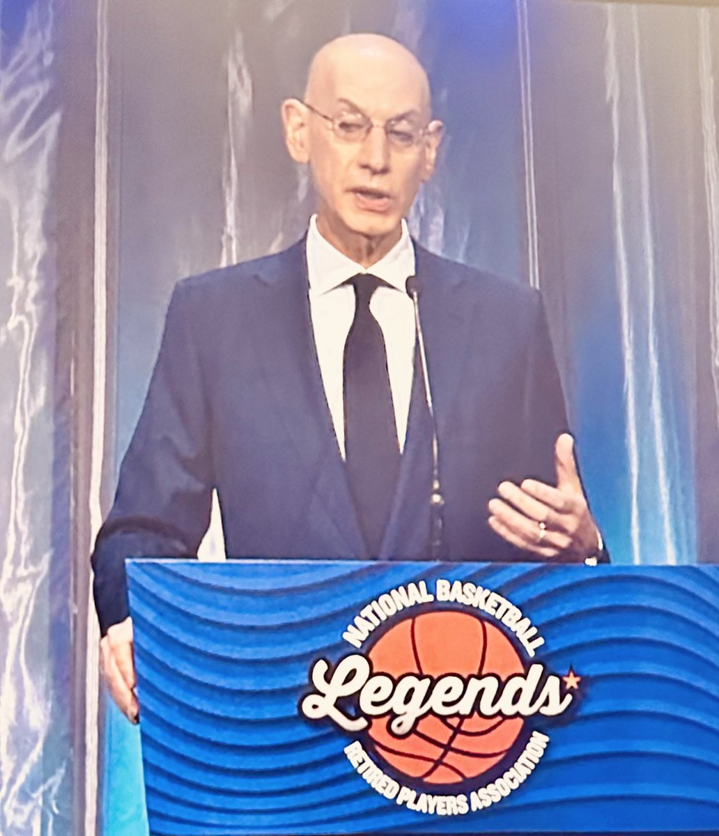 My heart is filled with love, respect, and gratitude for Commissioner Silver and his hardworking staff. 

They have been supportive, generous, and loving to me and my brother @JacobRussell_6 
💚💚💚
#BillRussell #LegendsBrunch #Celtics6