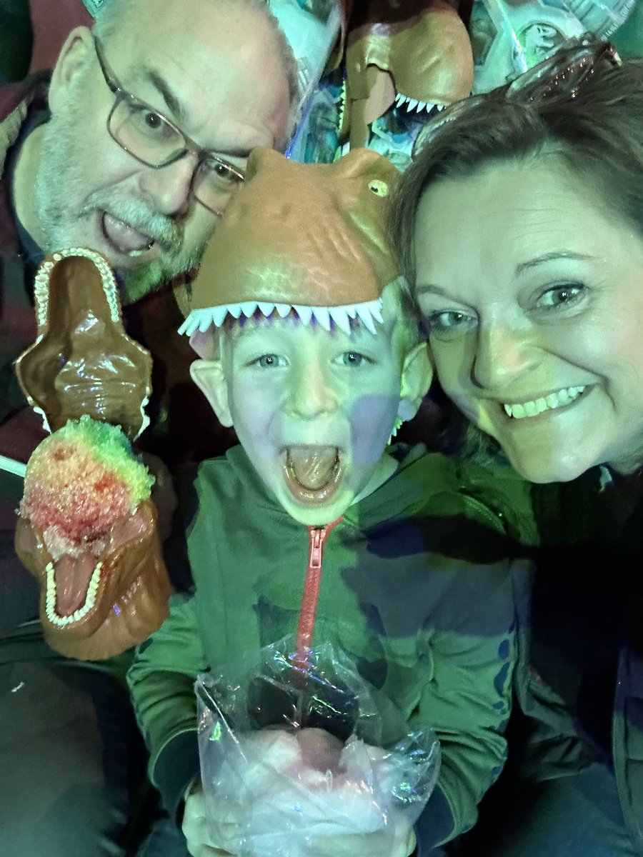 CrissyBorman's tweet photo. #JurassicWorldLiveTour #Philadelphia https://t.co/9d0zEfvjk6