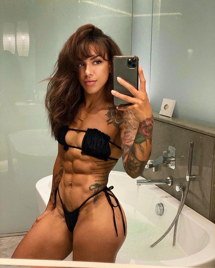 femalebodybuil6's tweet photo. Practical Tips For Resistance Training Programs (6 photo) : https://t.co/PGZAORaGxd 👈😍 https://t.co/xa3I4QojpX