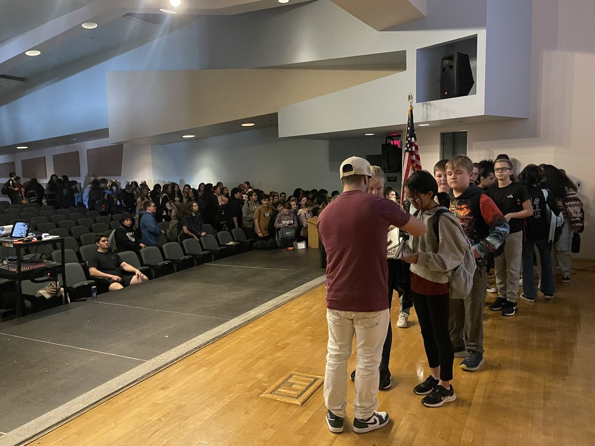 RyanStream23's tweet photo. Students don’t lie 🙏🏽 today we spoke about resilience, overcoming obstacles, bullying, drug awareness, and being kind . ❤️ #ryanstream #youthspeaker #schools homeless shelter to a success story #utah #youtube https://t.co/8F8TFx8UTz
