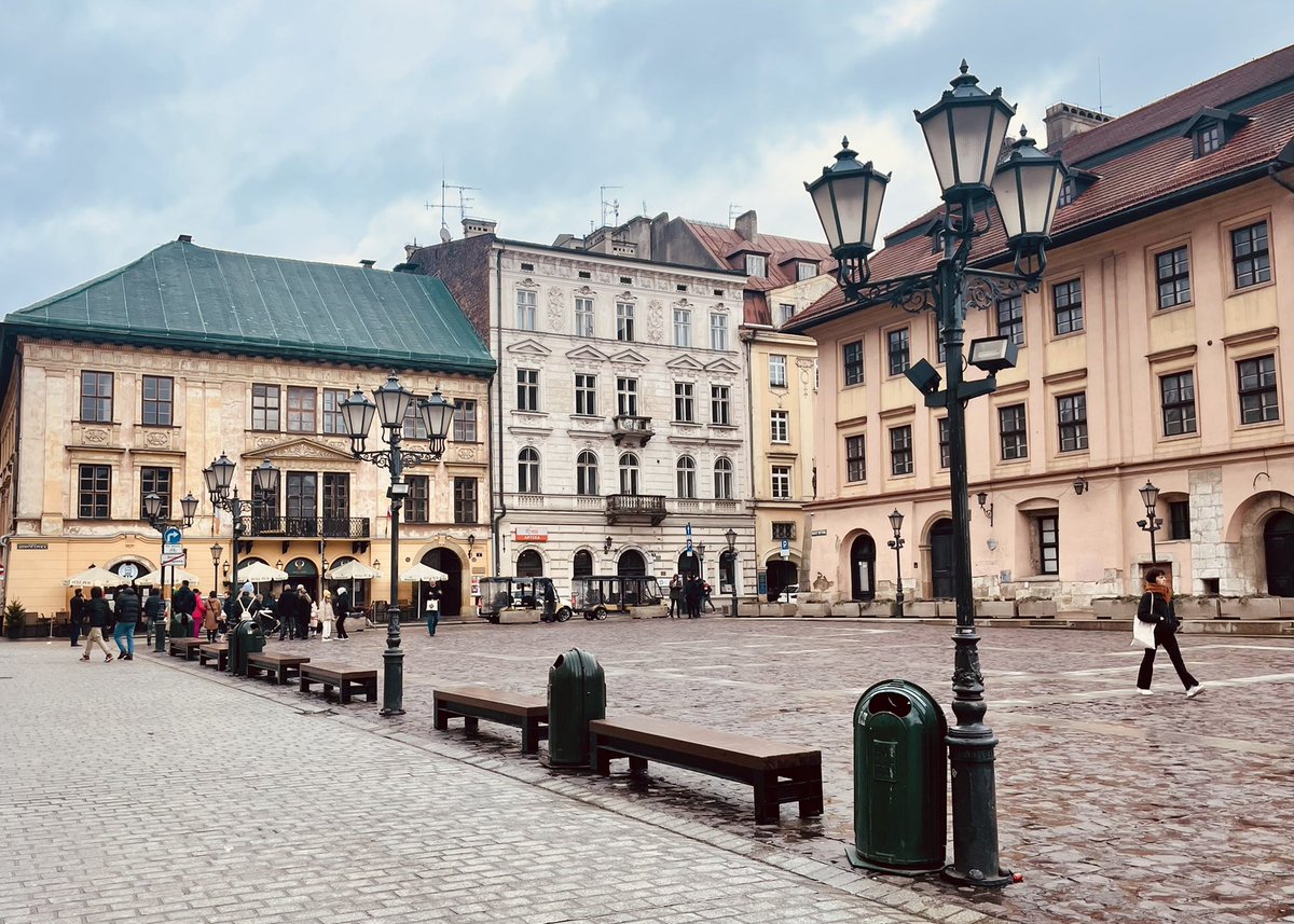 struggles20's tweet photo. Lovely day in Krakow https://t.co/Ntp80D0Qqo