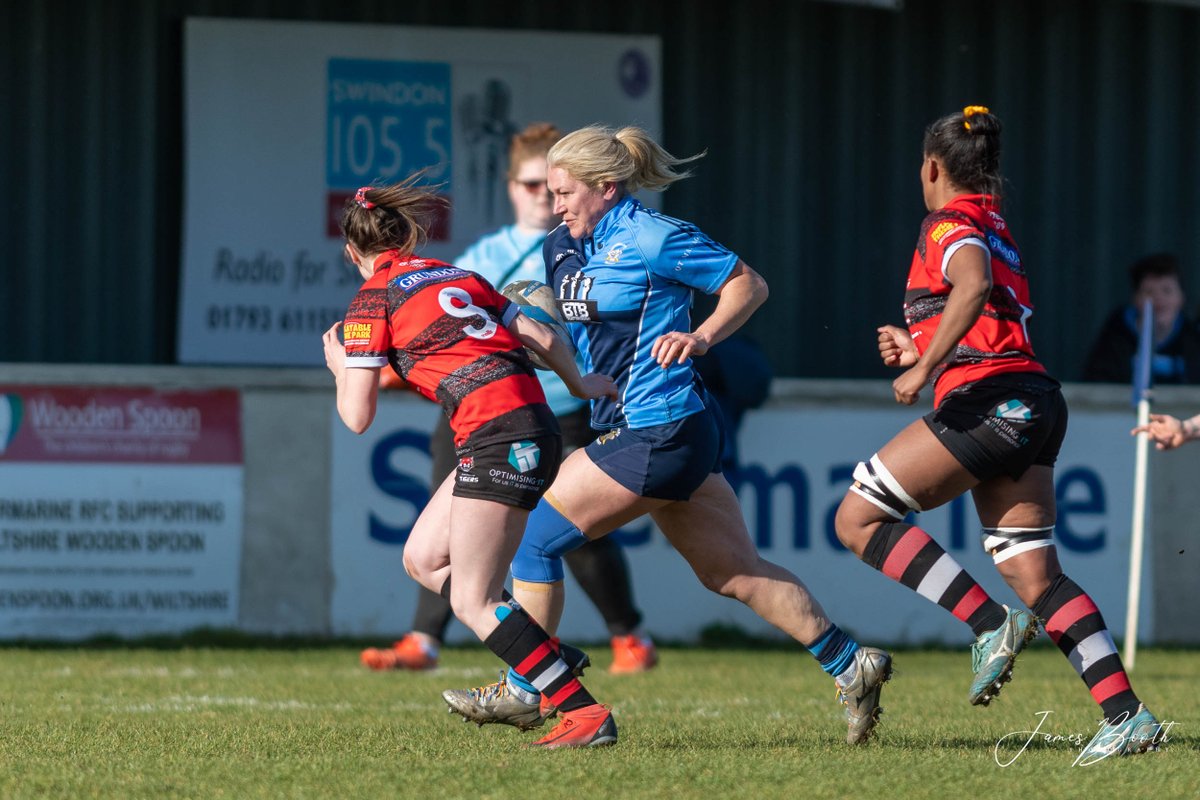 First few images from todays rugby between @Supermaine_RFC Ladies and @CheltTigersWRFC 
@swsportsnews @happyeggshaped @fyb_rugby #Rugby @RugbyClubland @DorsetWiltsRFU
#SWrugby #realrugbyfans #TigerFamily @BBCScrumV #womensrugby @gr_rugbypod @WomensRugbyShow