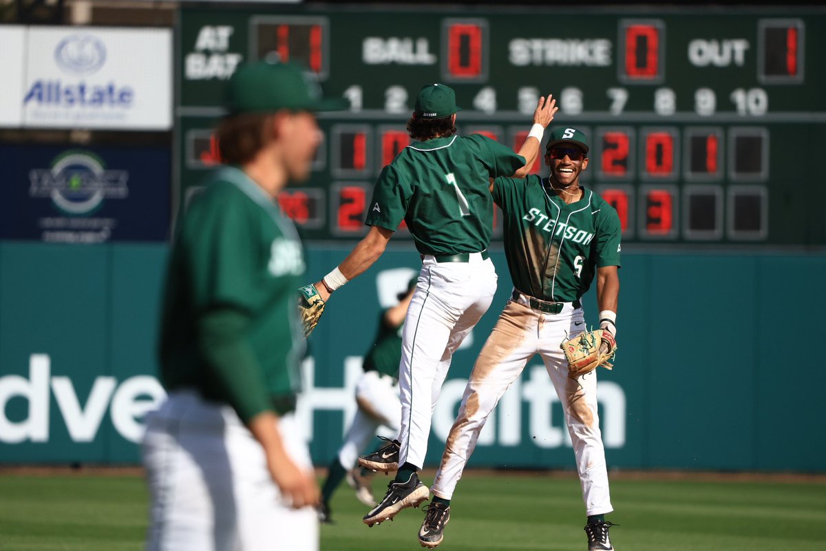 𝐁𝐑𝐄𝐀𝐊 𝐎𝐔𝐓 𝐓𝐇𝐄 𝐁𝐑𝐎𝐎𝐌𝐒 𝐈𝐓𝐒 𝐀 𝐒𝐔𝐍𝐃𝐀𝐘 𝐒𝐖𝐄𝐄𝐏! 🧹🧹🧹