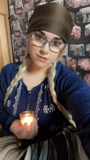 Sexy librarian, medieval fantasy style, let&rsquo;s go! https://t.co/WDxzR8SsOC