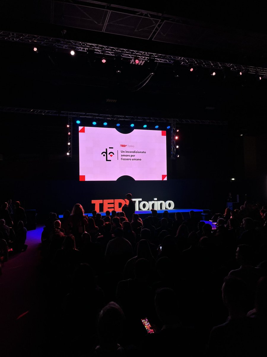 AndreaLiuzzo's tweet photo. È sempre una super emozione al @TEDxTorino #tedxTorino https://t.co/vNX3R3ohTU