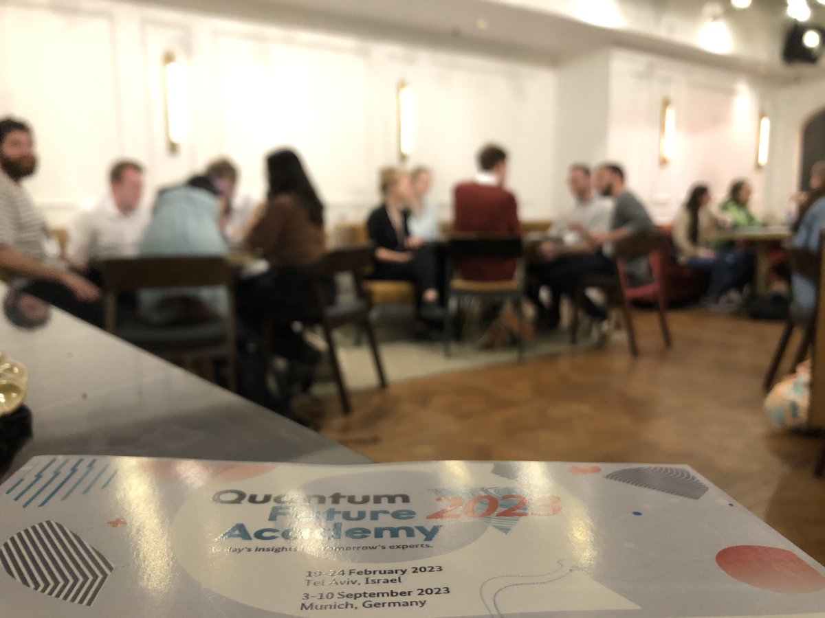QuantenTech's tweet image. 🎉 Die #QFA2023 ist in Tel Aviv gestartet und die Teilnehmenden aus Deutschland und Israel sitzen schon fleißig an ihren Gruppenarbeiten zum Thema #Quantencomputing.