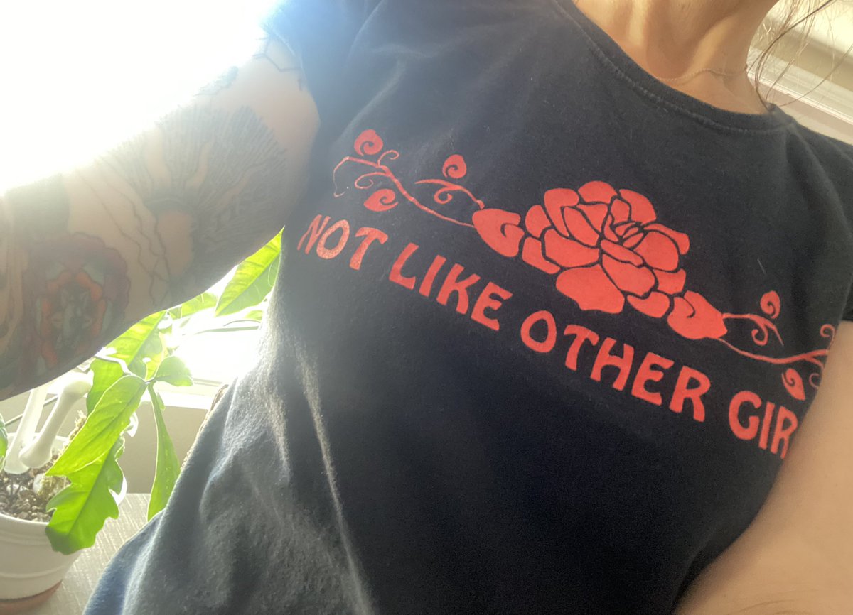 domi_KNIT_rix's tweet photo. #vibes 🌺⚡️🌺 #scarbo #NFA https://t.co/XP8hsnGm0I