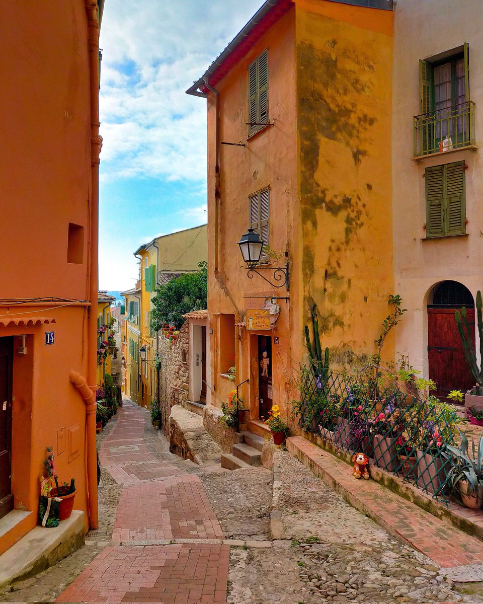06katze's tweet photo. Menton, vieille ville
#Menton #CotedazurFrance #Frenchriviera #Katze06 #06Katze https://t.co/nUR6XUXbAi
