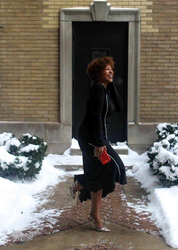 LisaMPhoenix's tweet image. Success is breaking patterns that no longer serve, healing, and sharing the #selfcare resources that are getting me back into the skin I'm in. Here's the @traveljerne Self-Care Club for BIPOC Remote Workers facebook.com/groups/travels… I created during this journey as a resource.