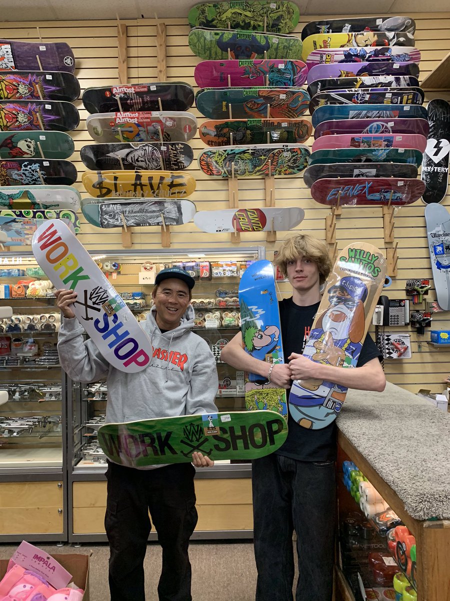 willysworkshop's tweet image. Thank you @wavelines #Wavelines
👊🏽 @_justinn333 📲 @josh.rasoul
#SkateshopDay #WillysWorkshop