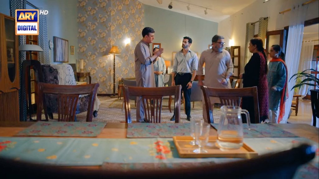 sakuradk09's tweet photo. At least Saad's family will stand by him &amp; speak up in his defence this time instead of taking all the blame on himself as for Maheer she'll blame him anyway so let it be over the outed truth instead of his one sided sacrifices, she'll learn to value him w/ time
#MujhePyaarHuaTha https://t.co/HYlDBIYGSe