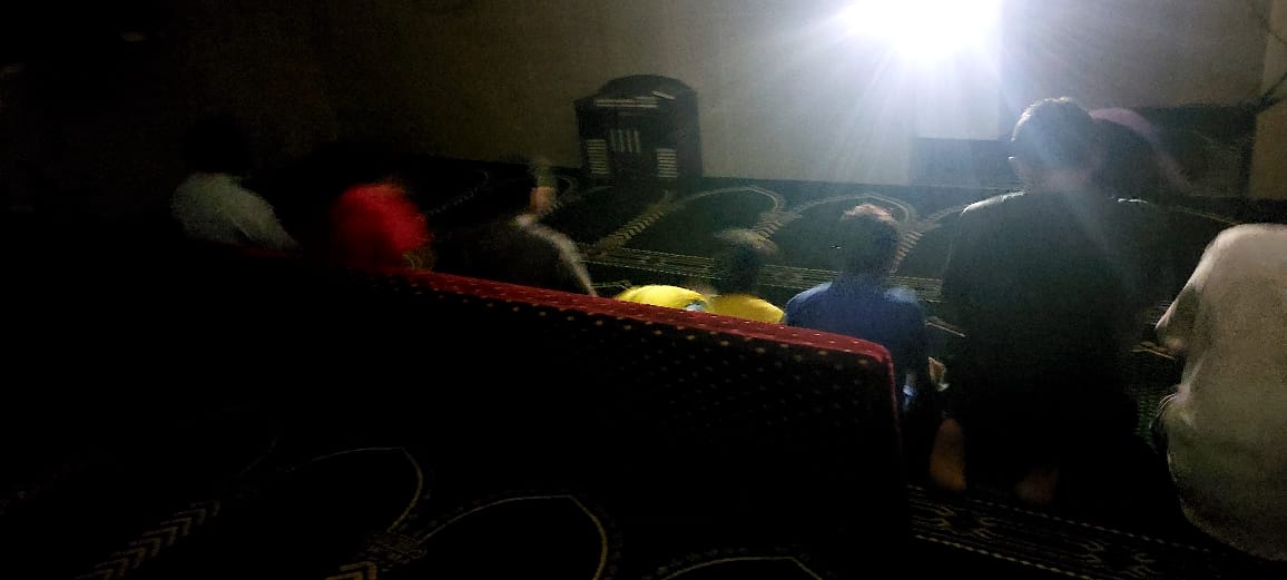 tUdsaCkjJ7uS4Pe's tweet photo. السلام عليكم ورحمة اللة وبركاته كهرباء مسجد التوبه الواقع في قرية ابوالسلع التابع لمحافظة صبيا مقطوع عنه الكهرباءمن يوم الاربعاء الماضي حتى اللحظه نأمل النظر بموضوعه @Saudi_Moia https://t.co/Z07DmvFQdd
