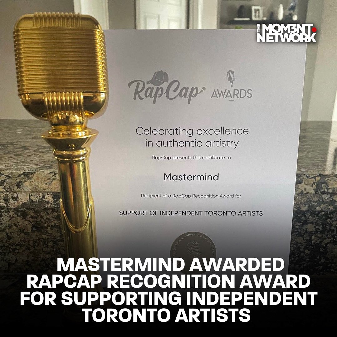 THEMOM3NTNET's tweet photo. Congrats to @Mastermind on his #rapcap award for supporting independent #toronto artists.
#themom3ntnet #mastermind #rapcapto https://t.co/i6hlMXRBCN