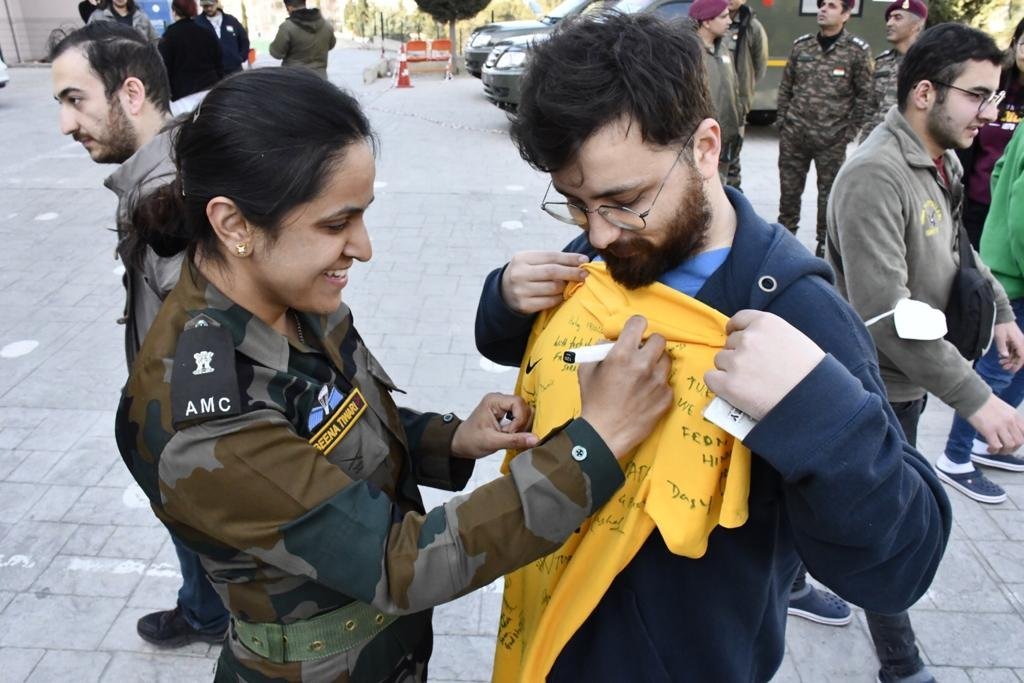 justtweettz's tweet photo. Best pic on #Twitter today 👏
#IndianArmy Medical Facility at #Iskenderun, #Hatay #Turkey  concluded their services amidst gratitude and applause from the locals.

#JaiHind 🇮🇳 https://t.co/bd8uOcP64S
