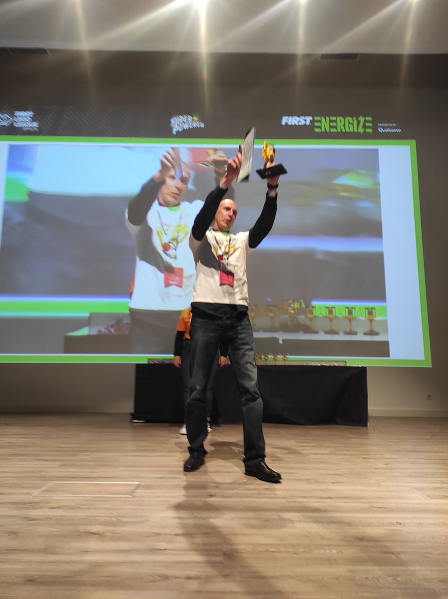 FLL Málaga tweet media