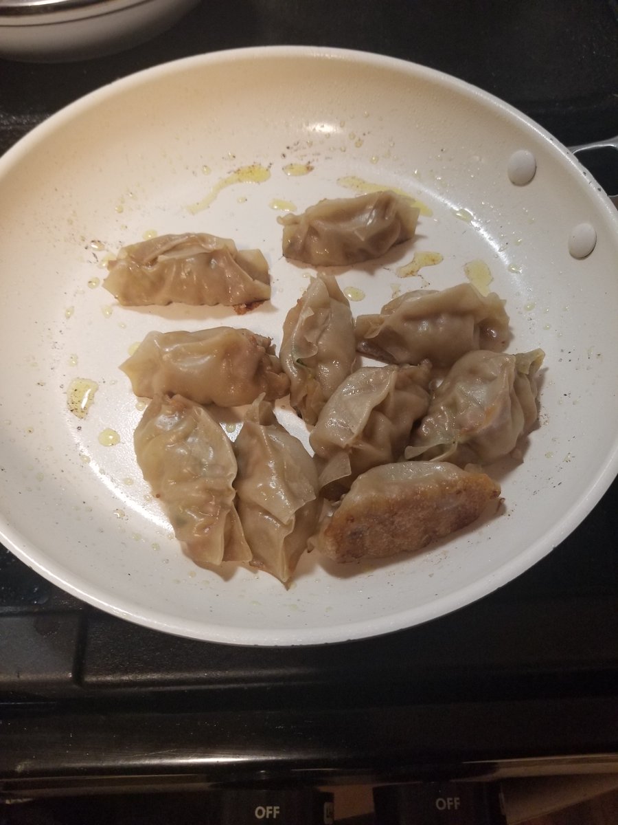 JMVanHornAuthor's tweet photo. Took our chance at making homemade pot stickers. It took a few tries to get the hang of if, but they came out great.
#Thursdaylunch #PotStickers #Gyoza #HomeCooking #AuthorsWhoCook https://t.co/hj1tWVOqlS