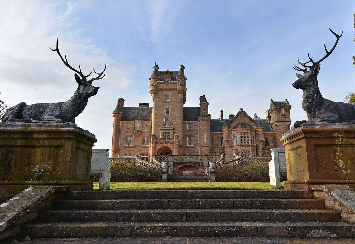 Question time! It's the day before you enter Ardross Castle..🏰 1: Which side are you hoping to join? 2: Why did you pick one over the other? 3: What would be your gameplan? #TheTraitors #TheTraitorsUK #TheTraitorsUS