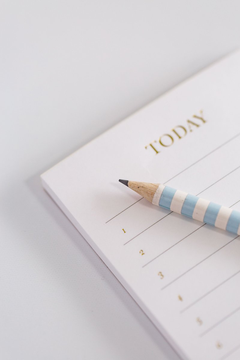 sociallyintuit's tweet photo. No "Sunday scaries" here! We love preparing a good to do list to start out the week strong. 📝

Comment below some of your favorite ways to stay organized.
________
#stay organized #priorities #weeklytodolist #sundayprepday https://t.co/diwMdVhJlC