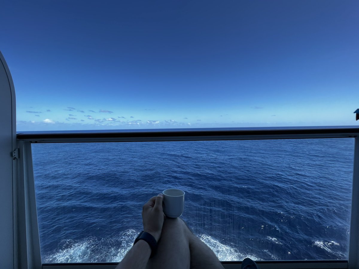 🎶🎶Boats and hoes, boats and hoes🎶🎶. Gotta say that this first ever cruise experience has been amazing so far!