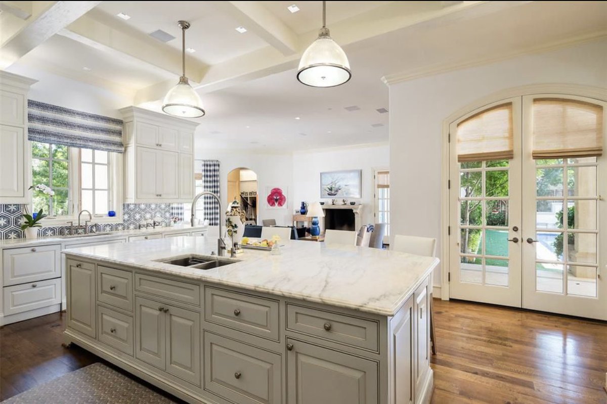 Wavyy__'s tweet photo. 📍Dallas, Tx. 
Follow me on Instagram to see more properties like this! 

https://t.co/PDedEID7Q9

Amir BenJudah, Realtor®️
📩Amir@karealty.us https://t.co/zgw5pfzUtL