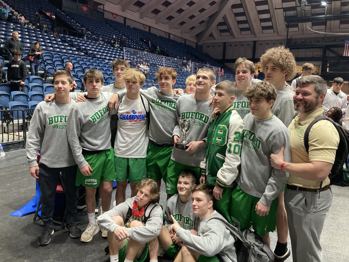Season:  We won 9 tournaments. Ranked #25 by WIN magazine. 11 State placers. 8 finalists. 2 champions. Scored 219 points in a runner up finish at State.  Great job guys.