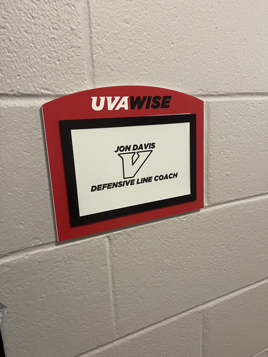 Started 2022 in the hospital bed fighting for my life and couldn’t even walk…

Started 2023 as Defensive Line Coach at the University of Virginia-Wise!!

Whatever you do keep praying, keep fighting, and when you’re in a storm just smile and have faith!

#MyTestimony