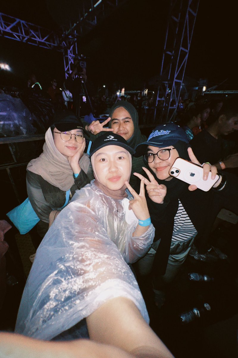 zendaayyya's tweet photo. #SODVOL4 ๐๐ https://t.co/ofk6tekYJf