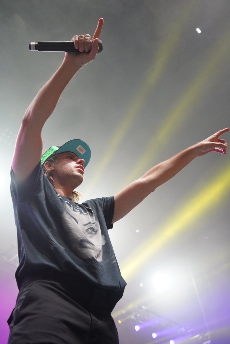 newtomphoto's tweet photo. Les photos de @Orel_san lors du winter arena de Narbonne https://t.co/oBQW2Q9IE3