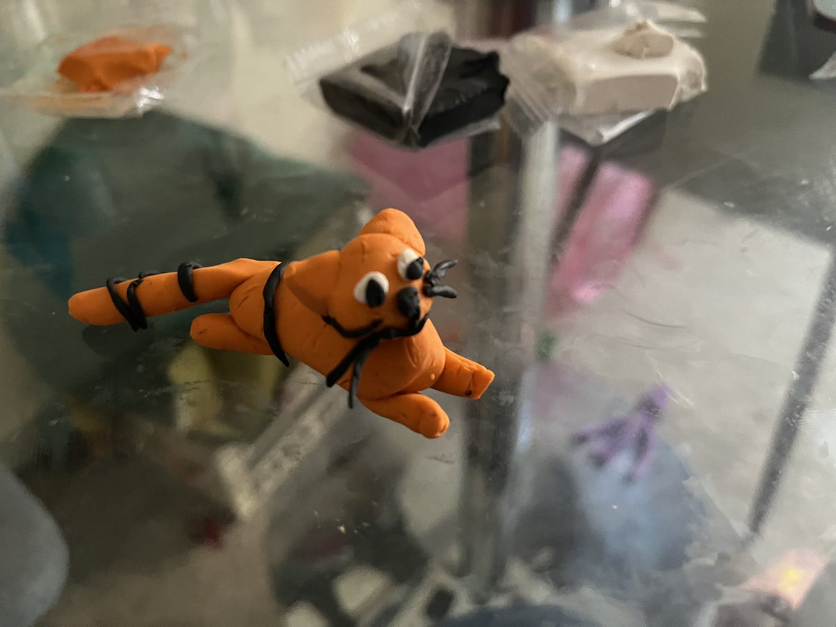 nicky_oshea44's tweet photo. Relaxing afternoon. Lovely swim then made this from my Christmas stocking #catmodelling #creativity #relaxation ๐๐พ๐ฑ @emmaaitkenF1 https://t.co/QOeEsW21ej