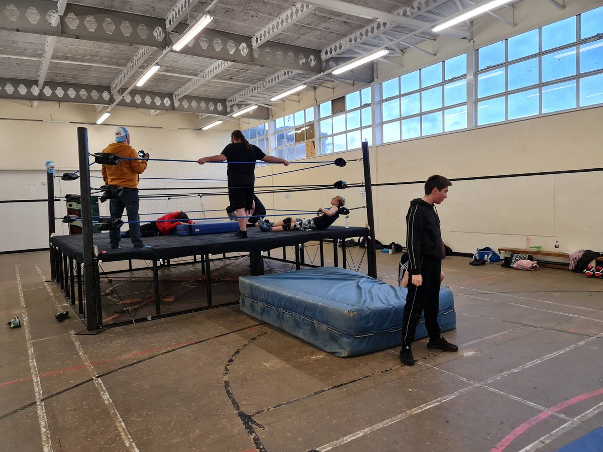 ShieldWrestling's tweet photo. Brilliant day! Well done to everyone! https://t.co/6PbaChHcIQ