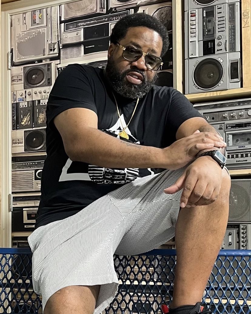 Happy 53rd birthday 2 Lord Finesse. What s your favorite Lord Finesse song? 